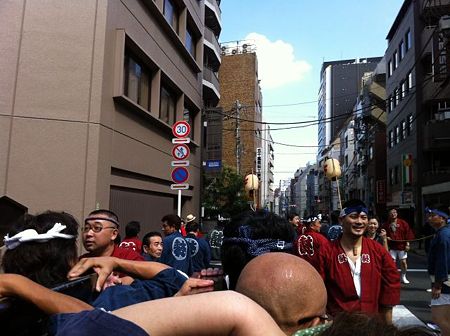 iP110828_012