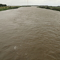 利根川の濁流