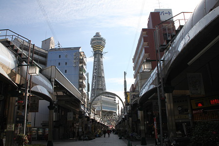 164　商店街の先には通天閣！