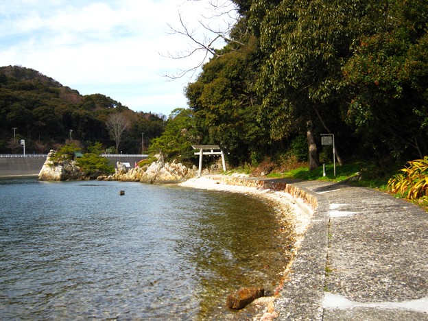 猪鼻湖神社